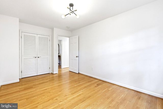 1107 WIMBLEDON DR, Mclean, VA 22101