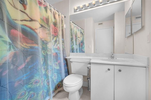 15825 SW 3rd Ct 204, Pembroke Pines, FL 33027