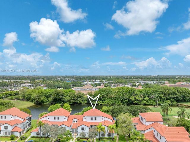 15825 SW 3rd Ct 204, Pembroke Pines, FL 33027
