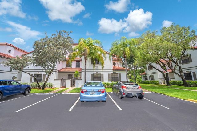 15825 SW 3rd Ct 204, Pembroke Pines, FL 33027