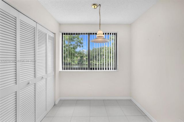 15825 SW 3rd Ct 204, Pembroke Pines, FL 33027