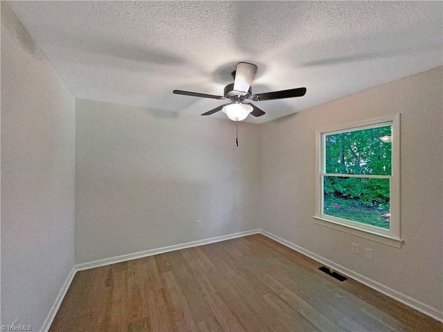 2307 Kingwood Court, High Point, NC 27265