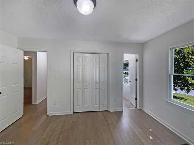 2307 Kingwood Court, High Point, NC 27265