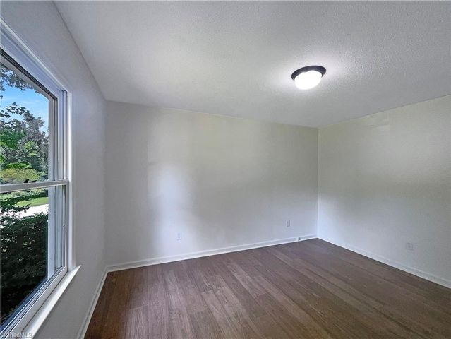 2307 Kingwood Court, High Point, NC 27265