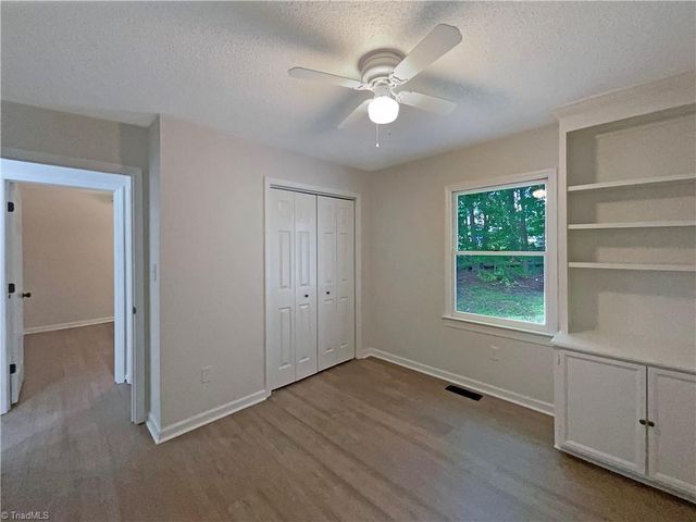 2307 Kingwood Court, High Point, NC 27265