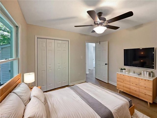2307 Kingwood Court, High Point, NC 27265