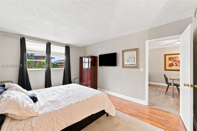 2800 NW 47th Ter 206B, Lauderdale Lakes, FL 33313