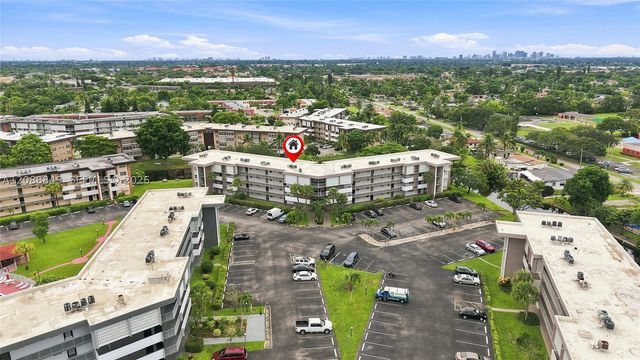 2800 NW 47th Ter 206B, Lauderdale Lakes, FL 33313