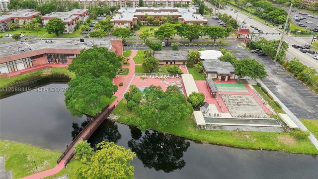 2800 NW 47th Ter 206B, Lauderdale Lakes, FL 33313