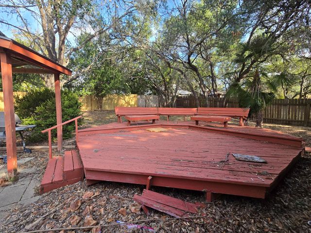 2011 Castle Creek DR, San Marcos, TX 78666