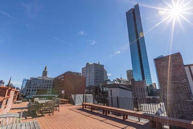 271 Dartmouth St. 2L, Boston, MA 02116