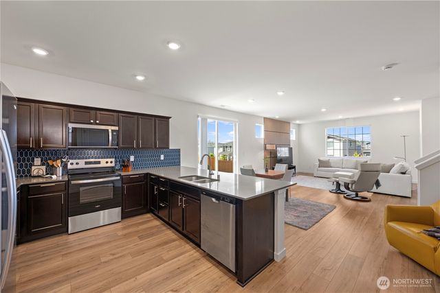 5215 87th Avenue NE, Marysville, WA 98270