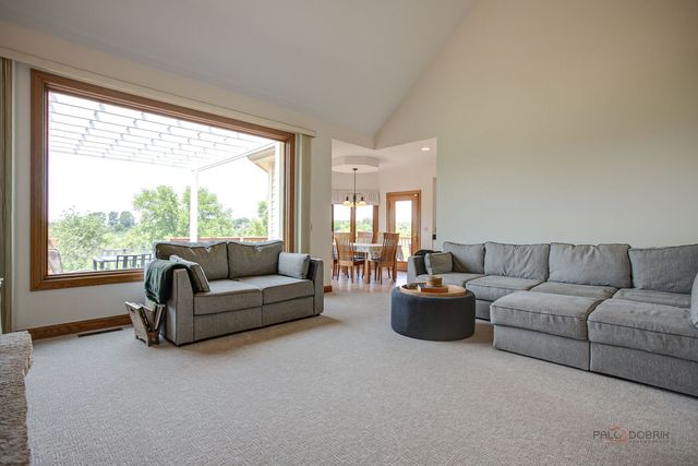 1400 Eagle Ridge Drive, Antioch, IL 60002
