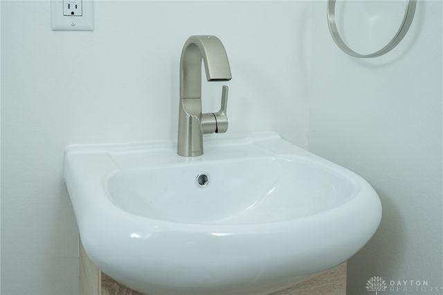 2090 Grange Hall Road, Beavercreek, OH 45431