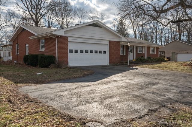 2090 Grange Hall Road, Beavercreek, OH 45431