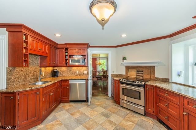 440 Rockaway Valley Rd, Boonton Twp., NJ 07005