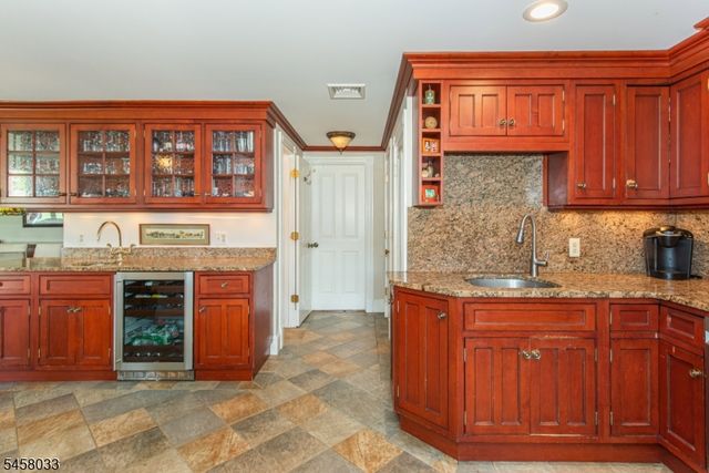 440 Rockaway Valley Rd, Boonton Twp., NJ 07005