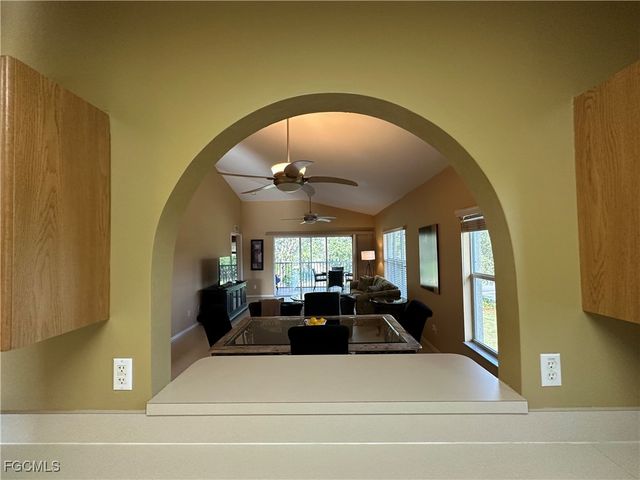 2280 Somerset Ridge DR 204, Lehigh Acres, FL 33973