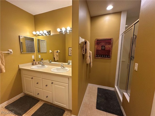 2280 Somerset Ridge DR 204, Lehigh Acres, FL 33973