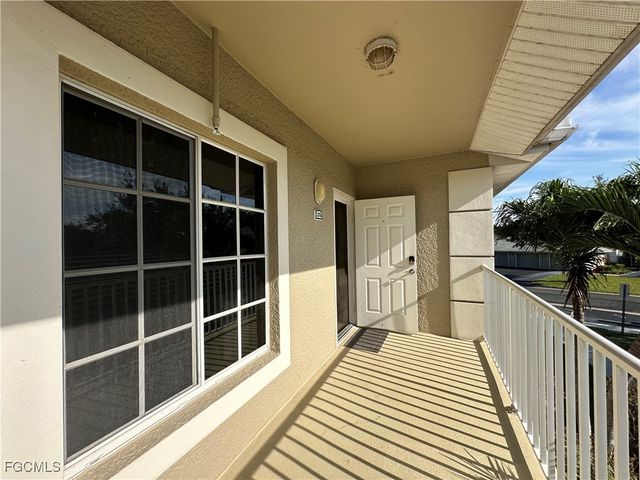 2280 Somerset Ridge DR 204, Lehigh Acres, FL 33973