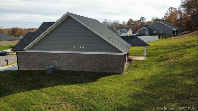 833 Kings Court, Memphis, IN 47143