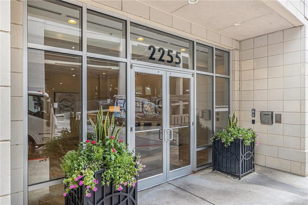 2255 Peachtree NE Road 527, Atlanta, GA 30309