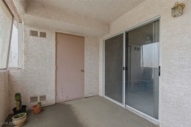 4555 East Sahara Avenue 266, Las Vegas, NV 89104