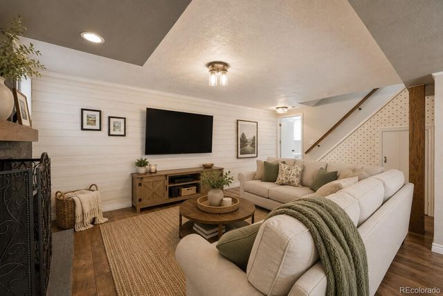 391 Burgess Drive, Castle Rock, CO 80104