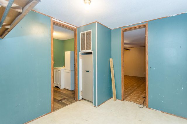 321 Oak Forest Drive, Shepherd, TX 77371
