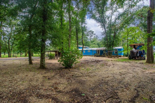 321 Oak Forest Drive, Shepherd, TX 77371
