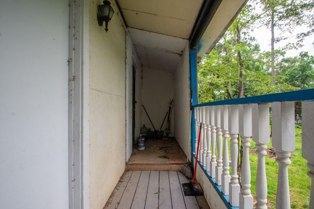321 Oak Forest Drive, Shepherd, TX 77371