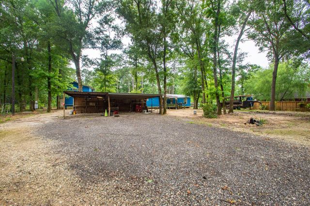 321 Oak Forest Drive, Shepherd, TX 77371