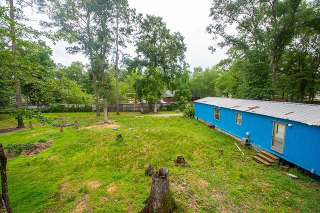 321 Oak Forest Drive, Shepherd, TX 77371