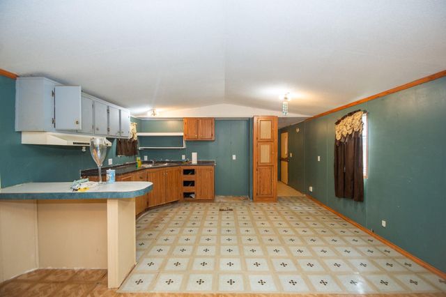 321 Oak Forest Drive, Shepherd, TX 77371
