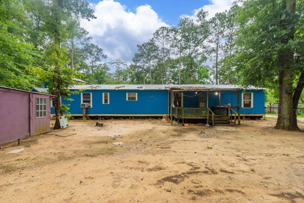 321 Oak Forest Drive, Shepherd, TX 77371