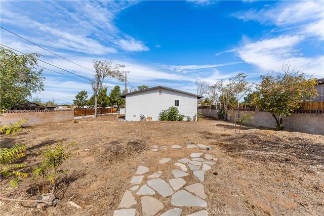 42524 42nd W, Quartz Hill, CA 93536