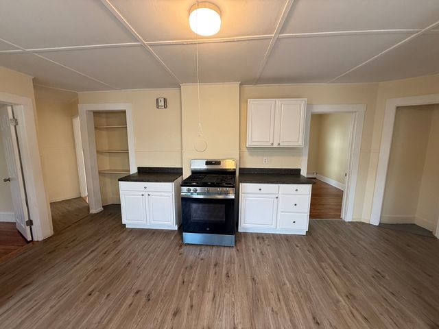 49 Camden St, Lynn, MA 01905
