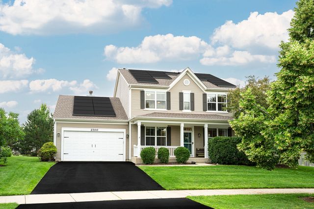 2700 Salt Creek Court, Wauconda, IL 60084