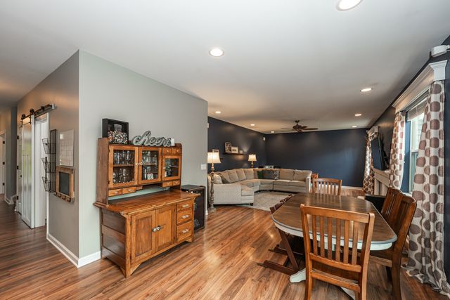 2700 Salt Creek Court, Wauconda, IL 60084