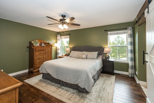 2700 Salt Creek Court, Wauconda, IL 60084