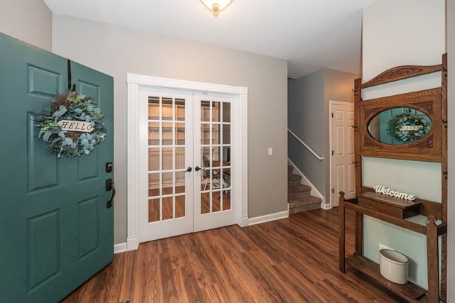 2700 Salt Creek Court, Wauconda, IL 60084