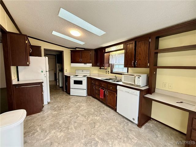 5070 Clinton St, Batavia, NY 14020