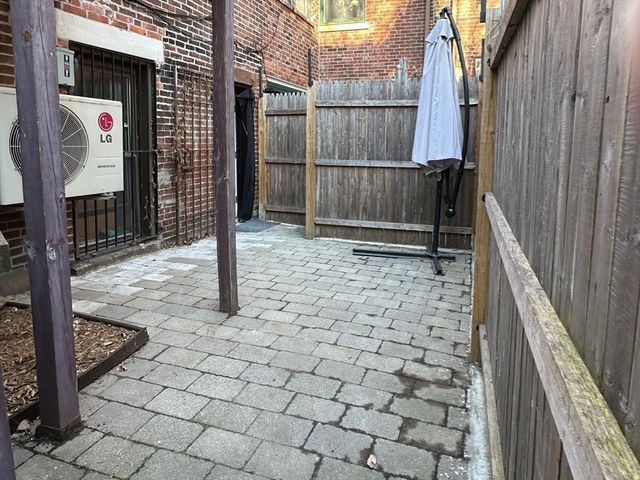 520 Shawmut Ave 1, Boston, MA 02118