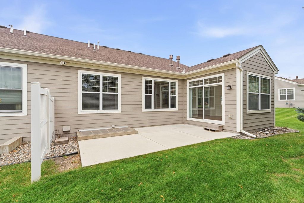 1075 Victoria Greens Boulevard, Victoria, MN 55386 — photo 5