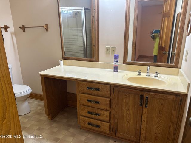 2723 Davis Road, Terry, MS 39170