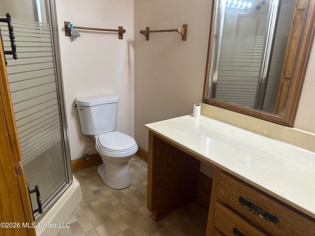2723 Davis Road, Terry, MS 39170