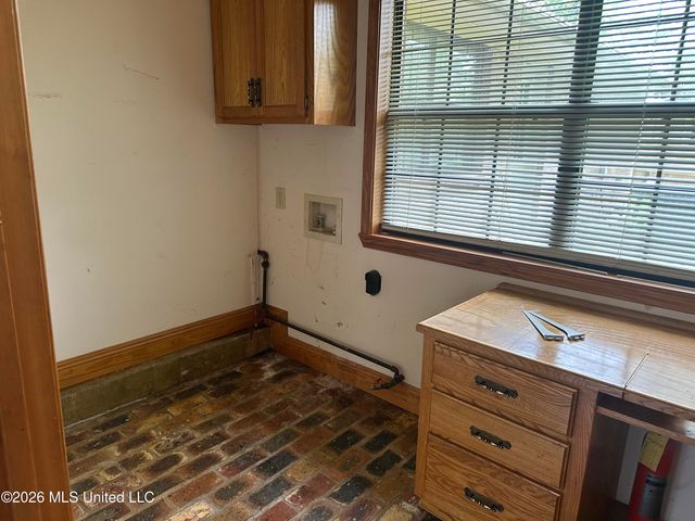 2723 Davis Road, Terry, MS 39170
