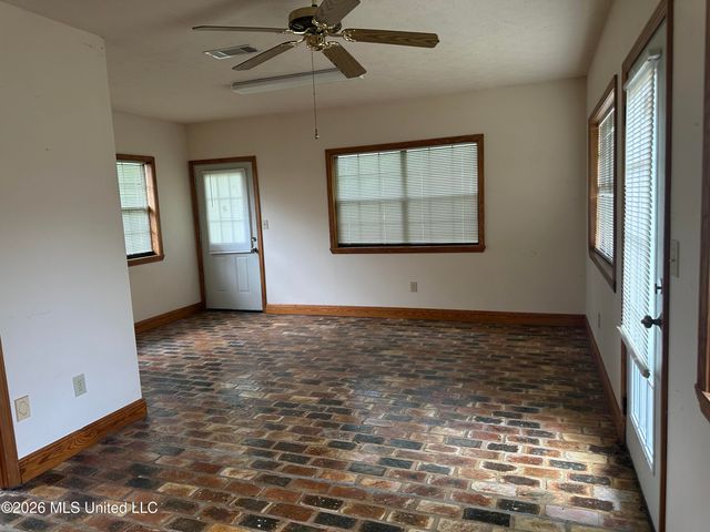 2723 Davis Road, Terry, MS 39170