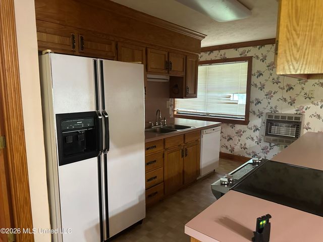 2723 Davis Road, Terry, MS 39170