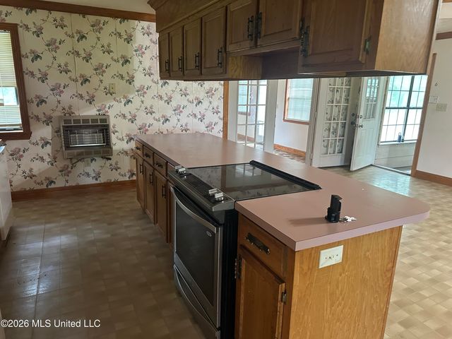 2723 Davis Road, Terry, MS 39170